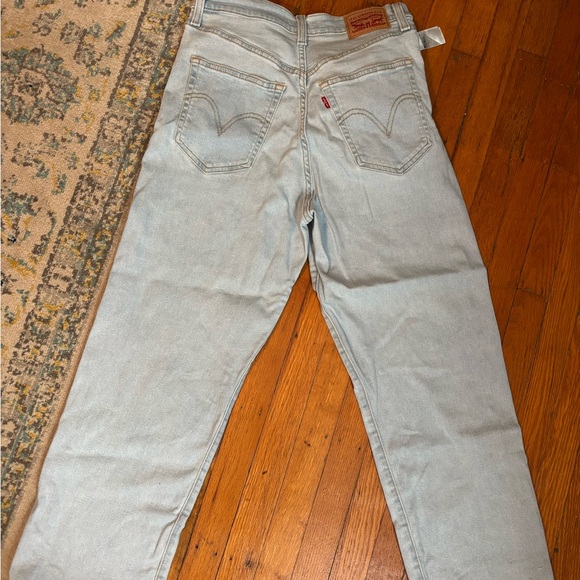 Levi's Light Blue Ribcage Straight Leg Ankle Jeans - Picture 3 of 3